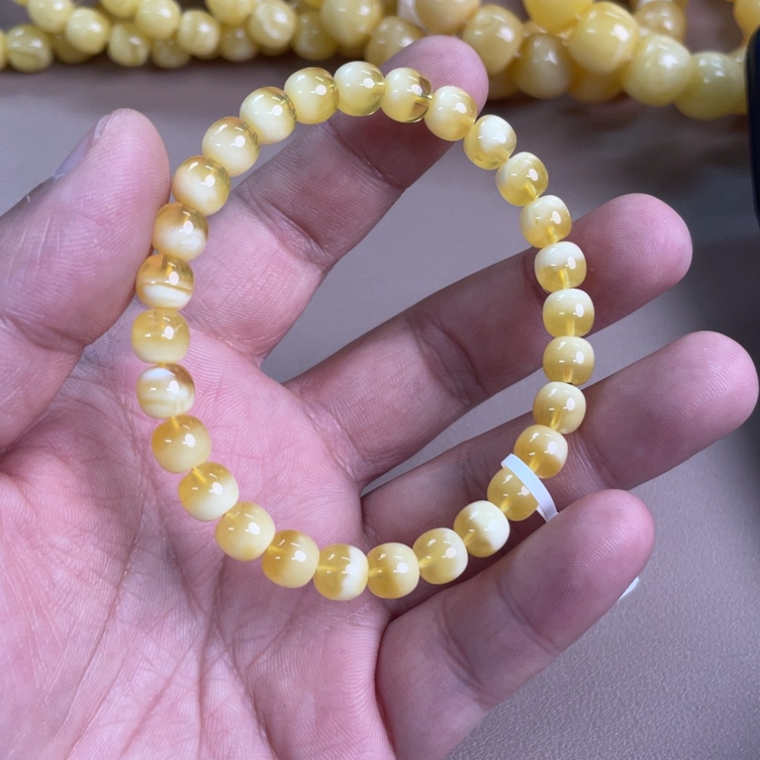 琥珀裸石未镶嵌215000000000