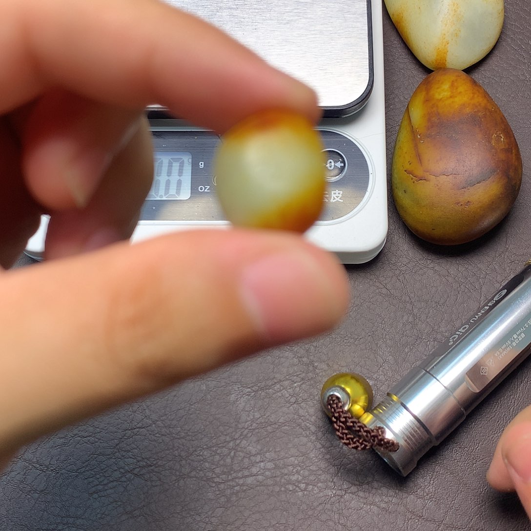 和田玉（糖玉）未镶嵌挂件