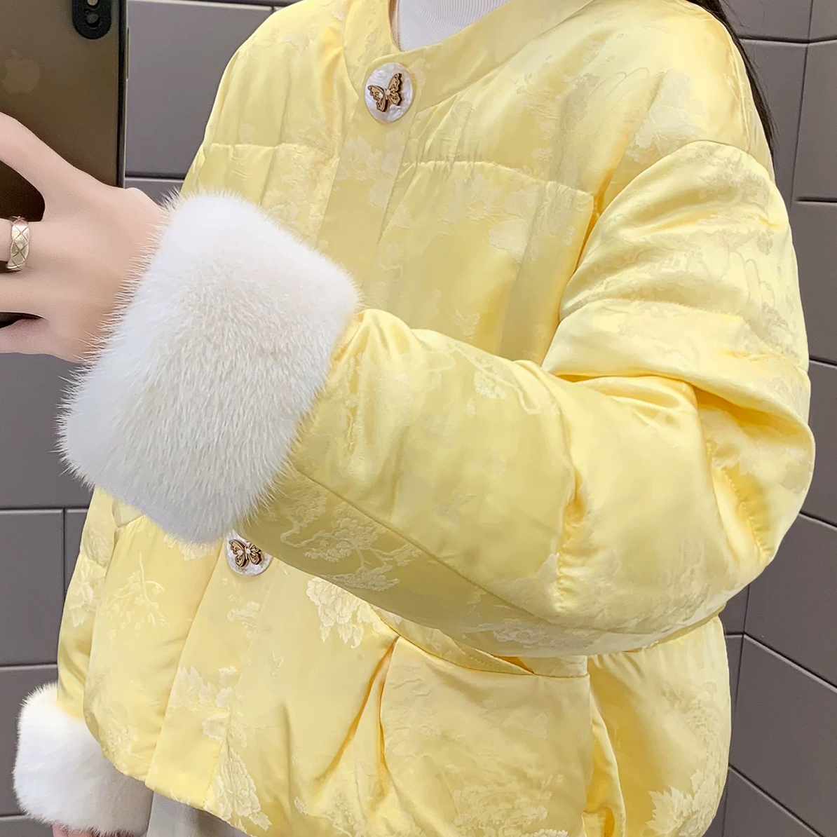 羽绒服女狐狸毛上衣冬季新款新中式提花白鸭绒短外套