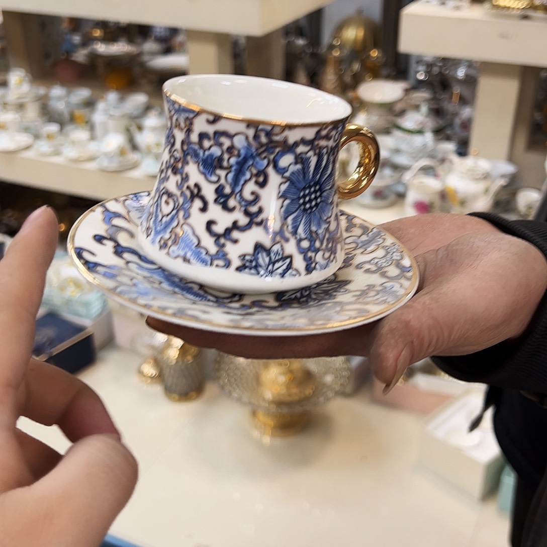 鹿与海陶瓷有限责任公司