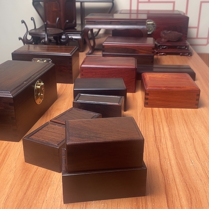 大***风交趾黄檀（大红酸枝）两个小盒
