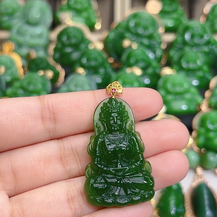 和田玉（碧玉）18K金镶嵌颈饰