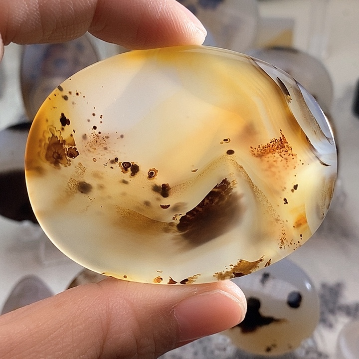玛瑙/玉髓颈饰未镶嵌