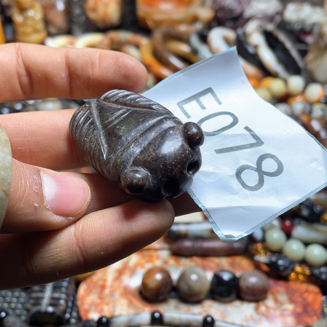 和田玉（糖玉）挂件未镶嵌