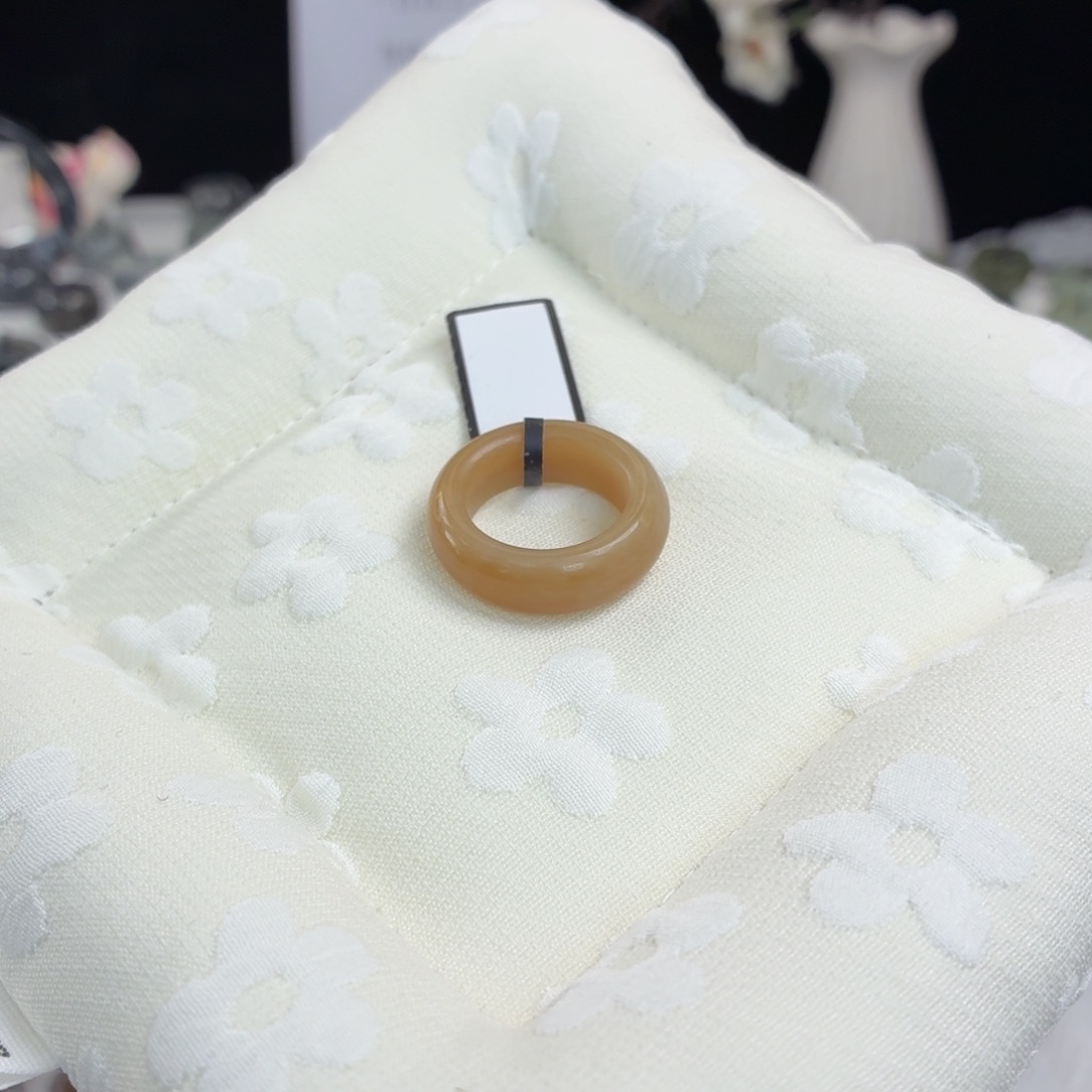 和田玉（糖玉）未镶嵌戒指Q11浅糖轮胎16.3不退换