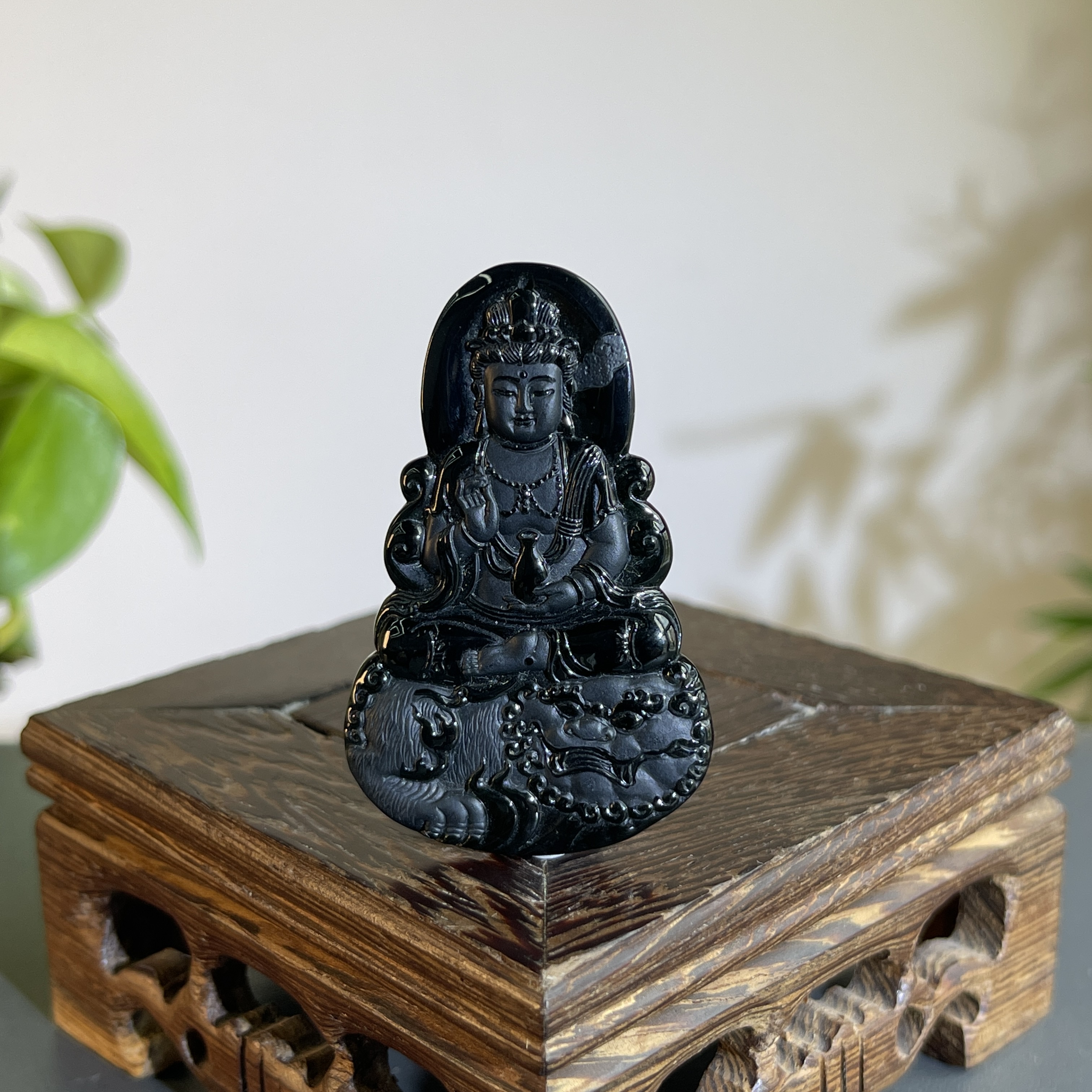 JXW25-163  黑色天然翡翠A货  黑-文殊