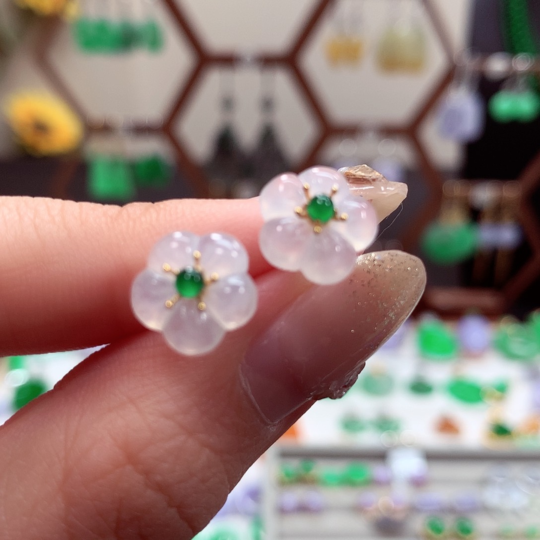 翡翠耳饰18K金镶嵌天然翡翠