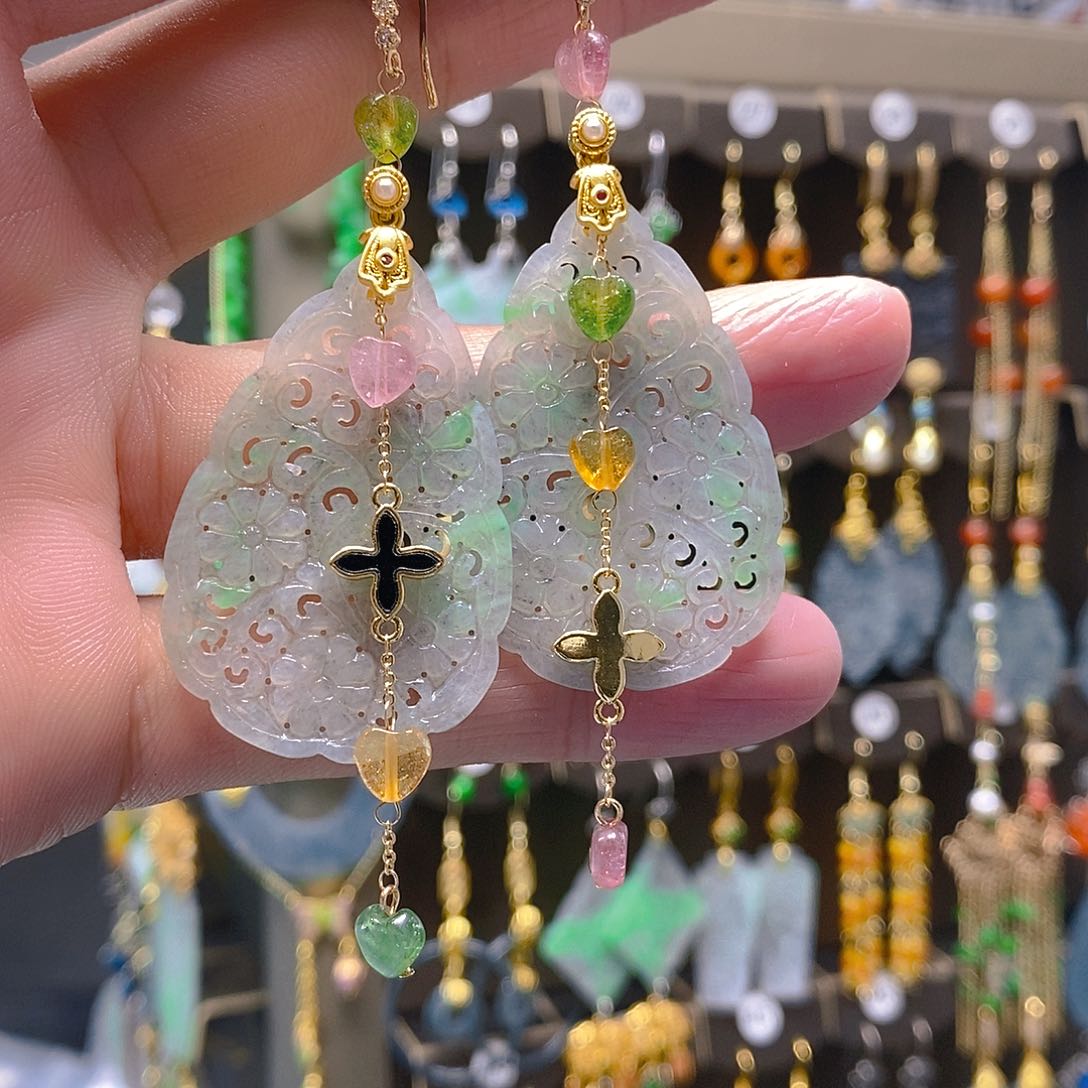 未镶嵌翡翠耳饰翡翠