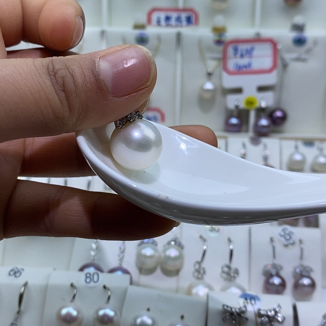 S***a吊坠(赠链)银S925镶嵌淡水珍珠