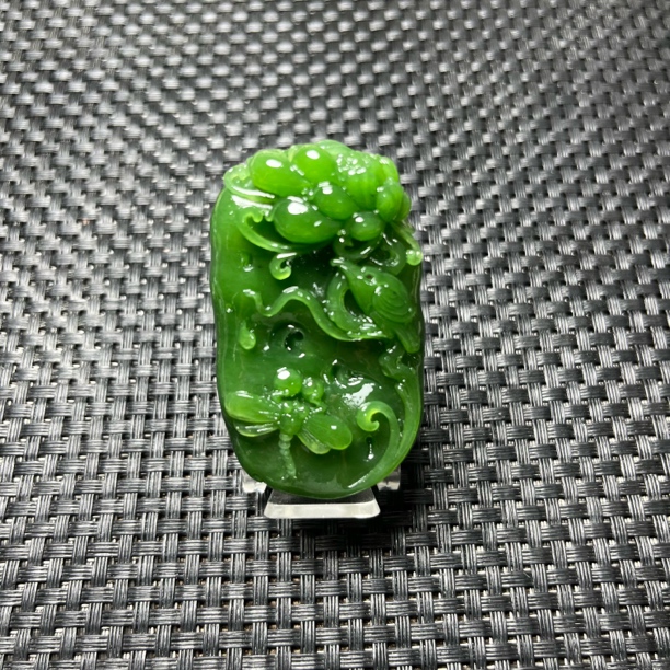 和田玉碧玉花鸟挂件，精工雕刻，好运连连