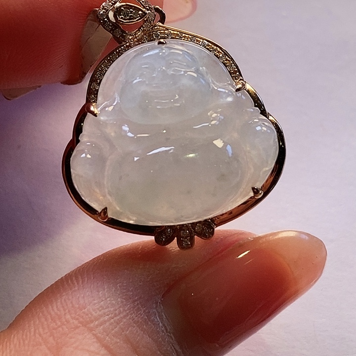 翡翠颈饰18K金镶嵌佛公吊坠