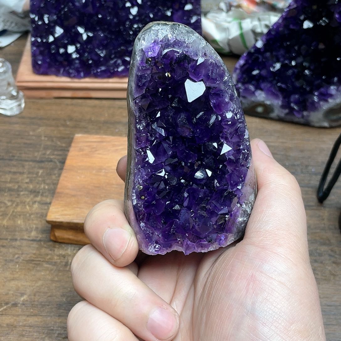 紫晶大型摆件（非配饰）未镶嵌