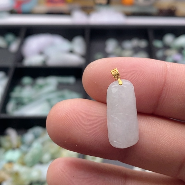 翡翠吊坠(不含链)18K金镶嵌