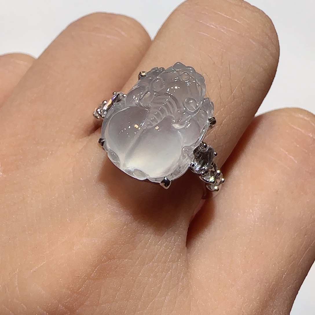 翡翠18K金镶嵌戒指貔貅