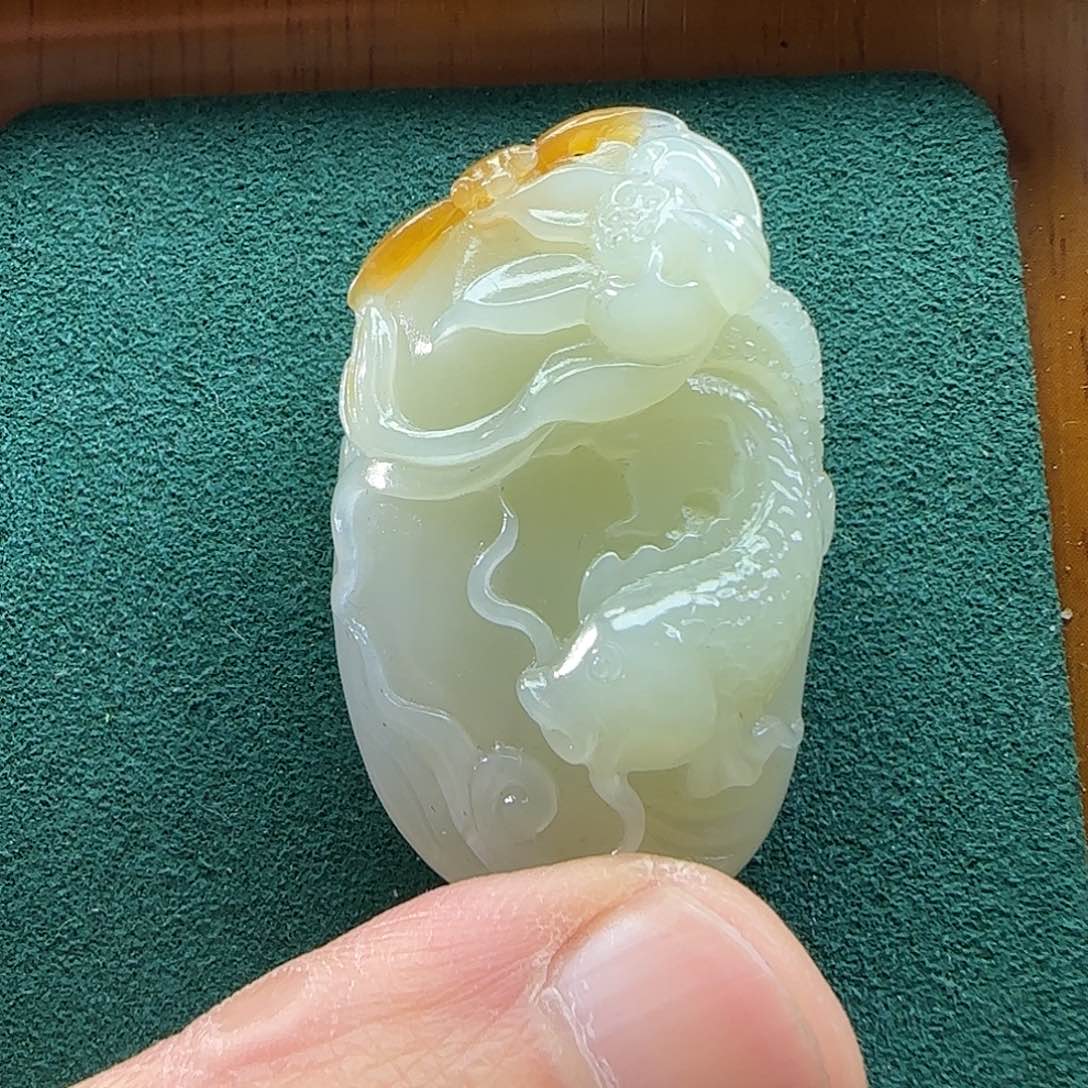 和田玉（糖玉）颈饰未镶嵌
