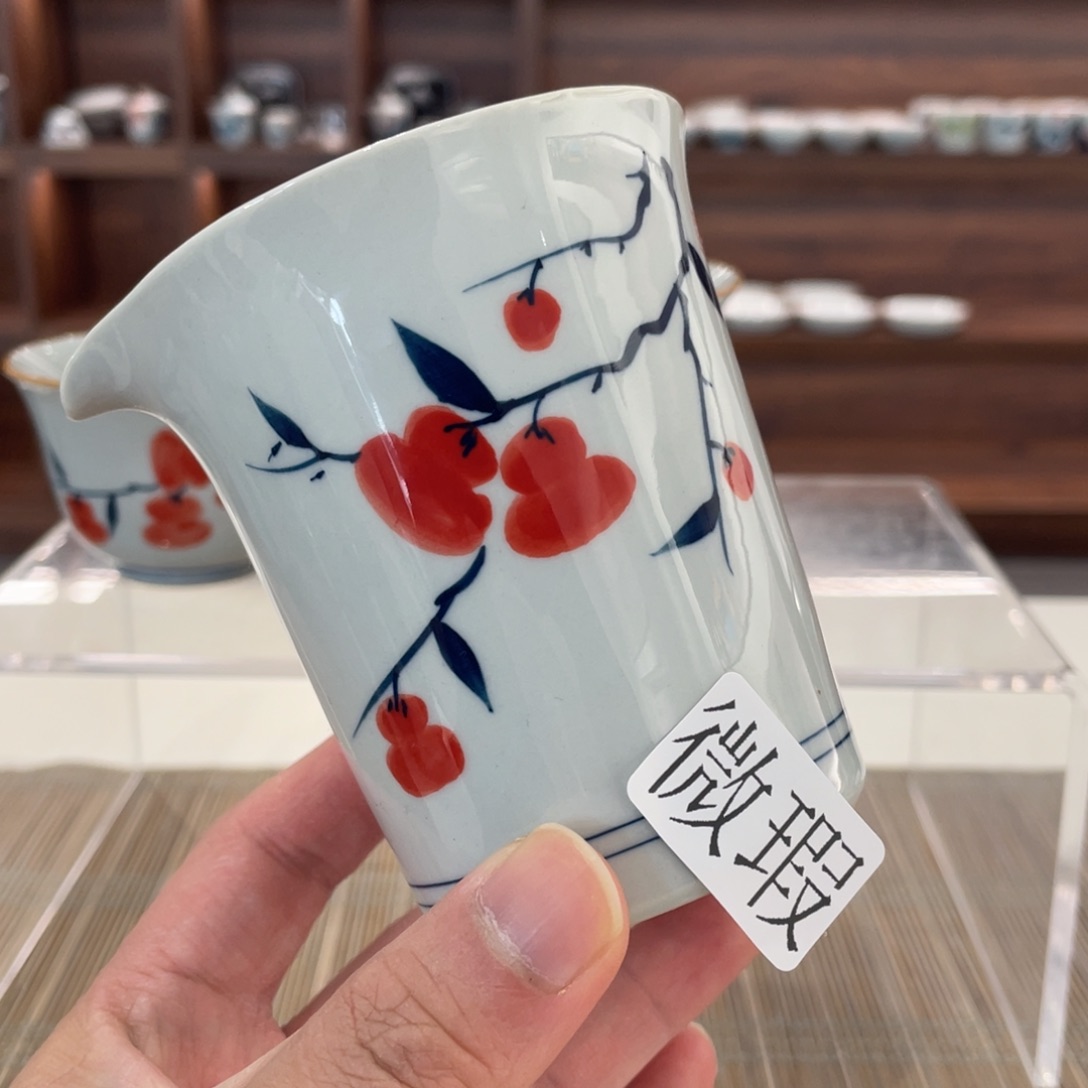 釉下手绘茶具微瑕