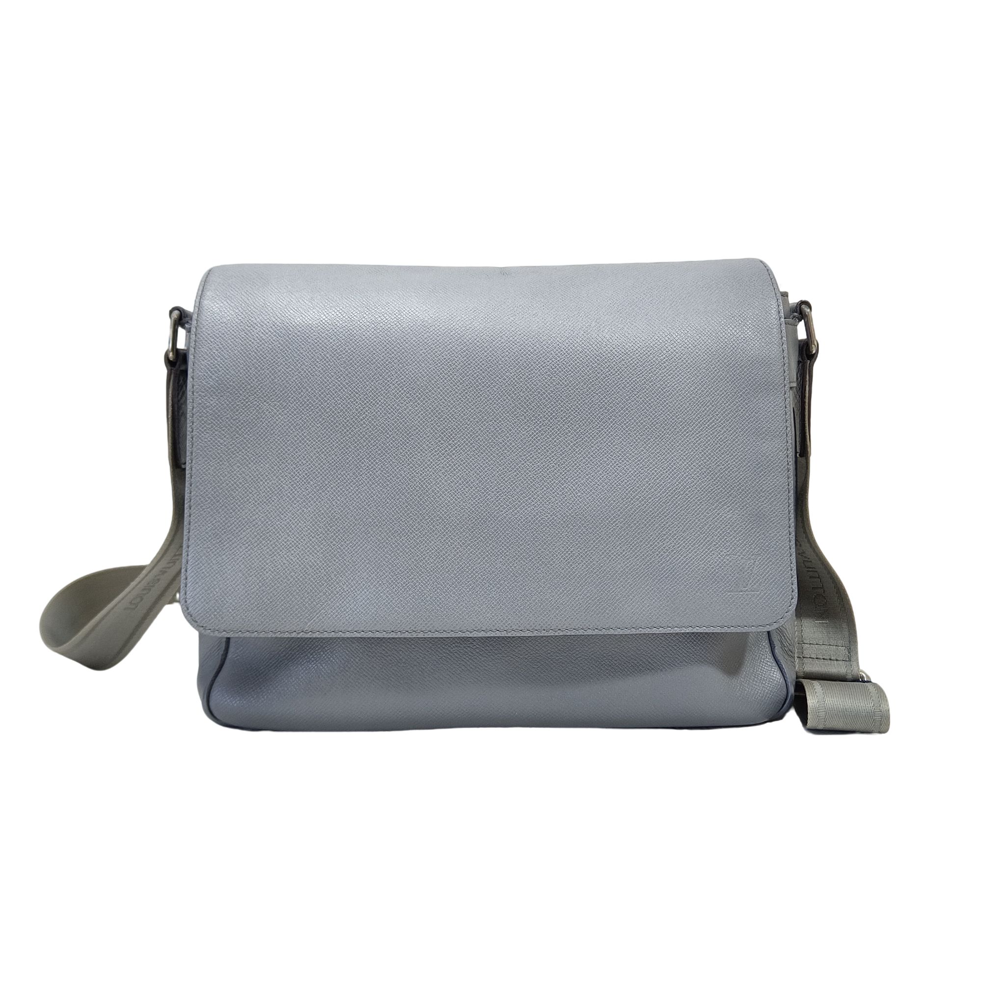 99新 LouisVuitton/路易威登 二奢97新大象灰真皮翻盖斜挎包/1082
