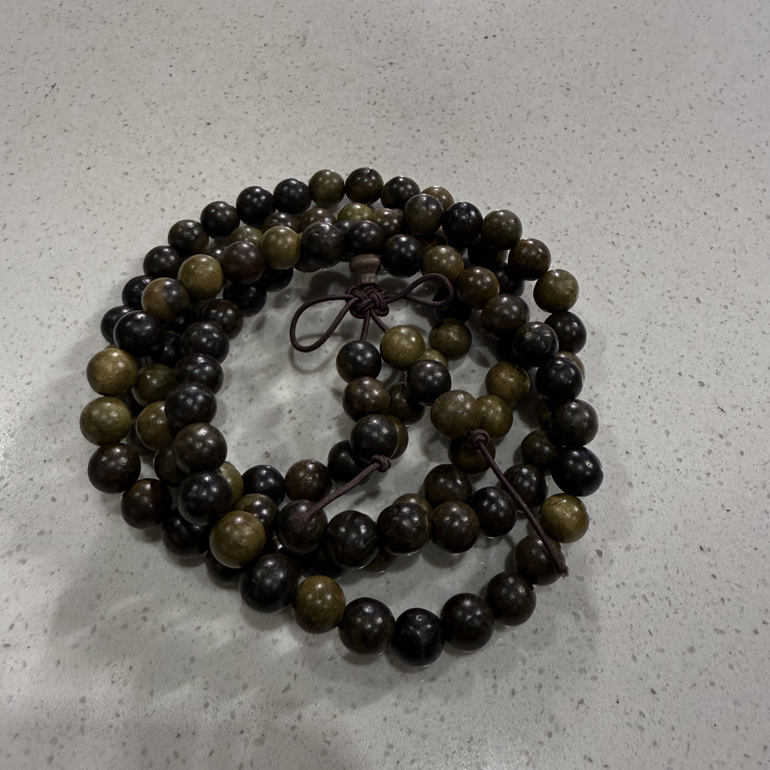 T135 沉木0.8cm多圈手串