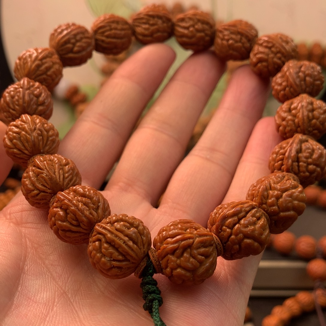 【闪购商品】桃核手串17荔枝纹手持