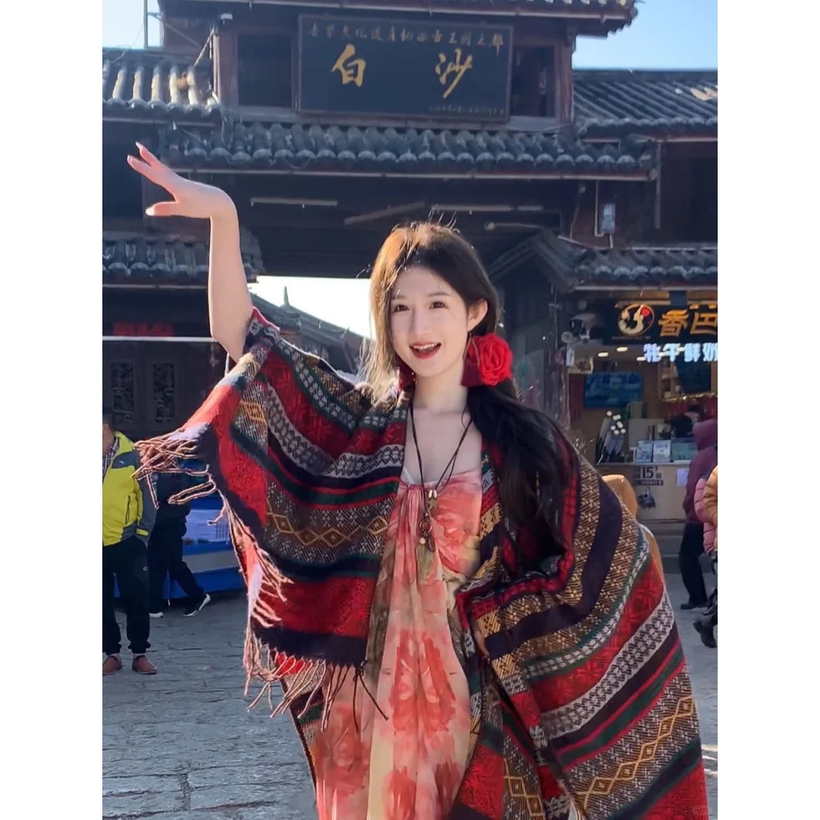 内蒙古厂家直邮民族风高端印花披肩气质斗篷海边草原旅行拍照披肩