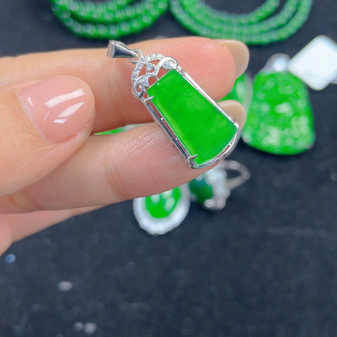 翡翠吊坠(不含链)银S925镶嵌