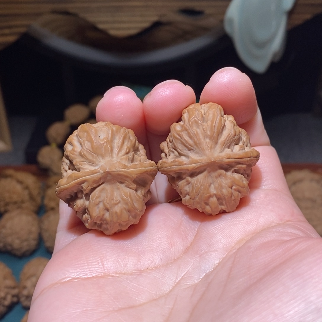 文玩核桃吊坠门头沟元宝31