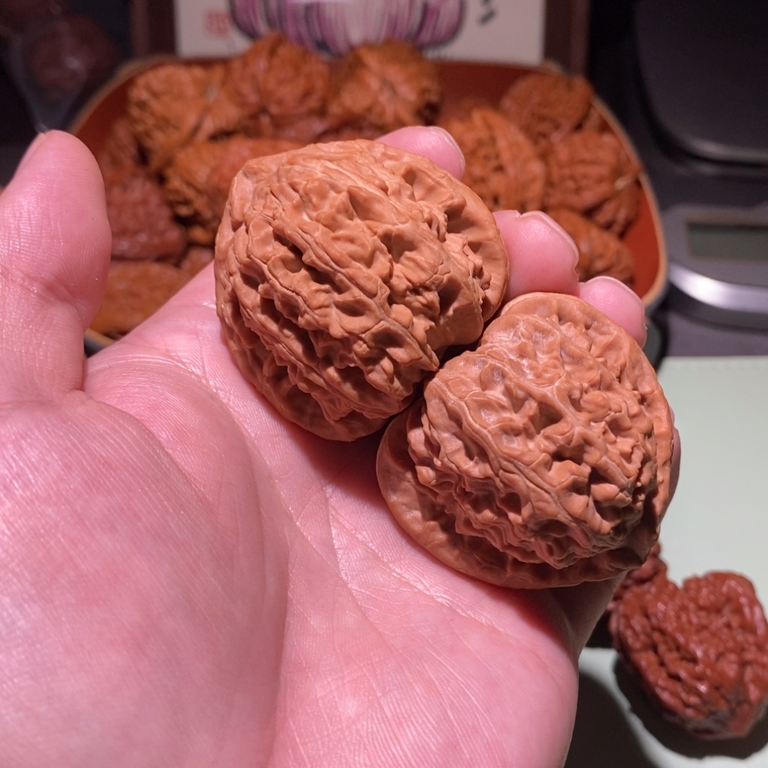 一***翀文玩核桃吊坠全品42三角白