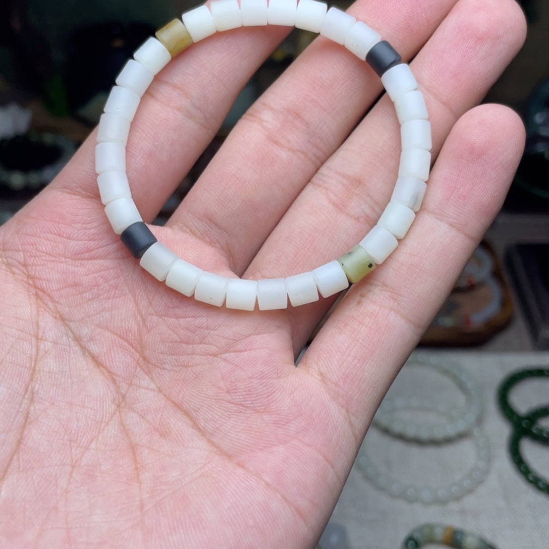 手链未镶嵌和田玉