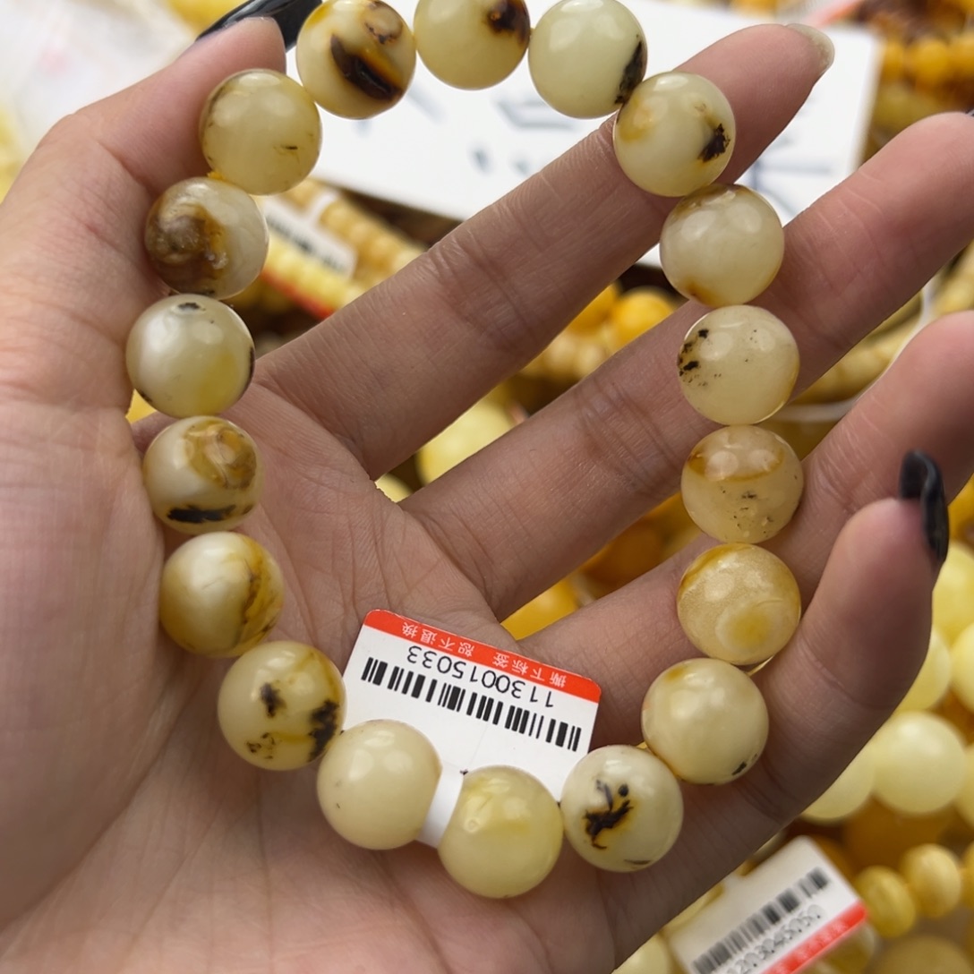 琥珀珠宝奇石未镶嵌