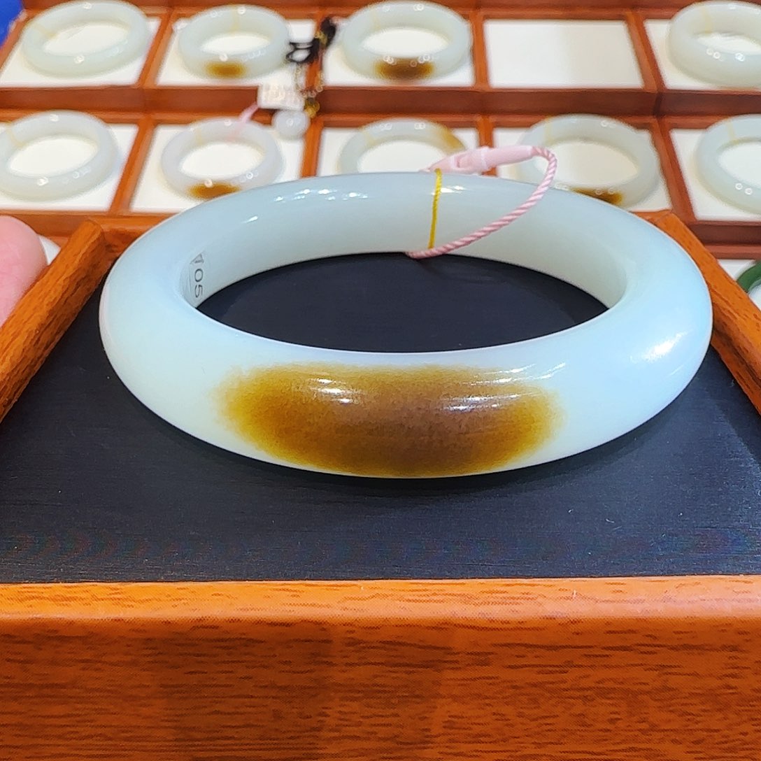 和田玉手镯未镶嵌且末一口老红糖55 56 57