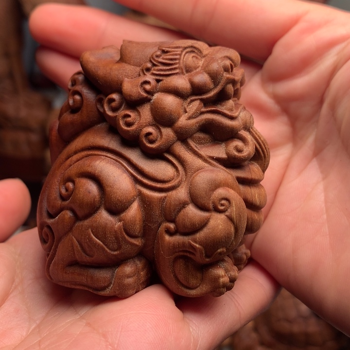 檀香木把件老山檀木大貔貅