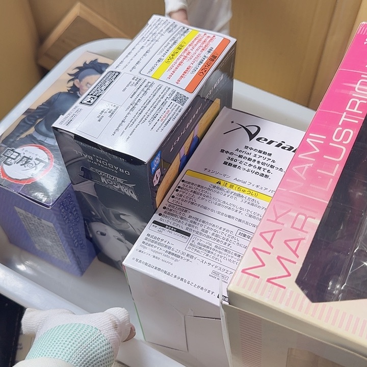 愛****?中古商品，瑕疵品，不保好坏。207