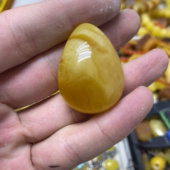 蜜蜡裸石未镶嵌吊坠