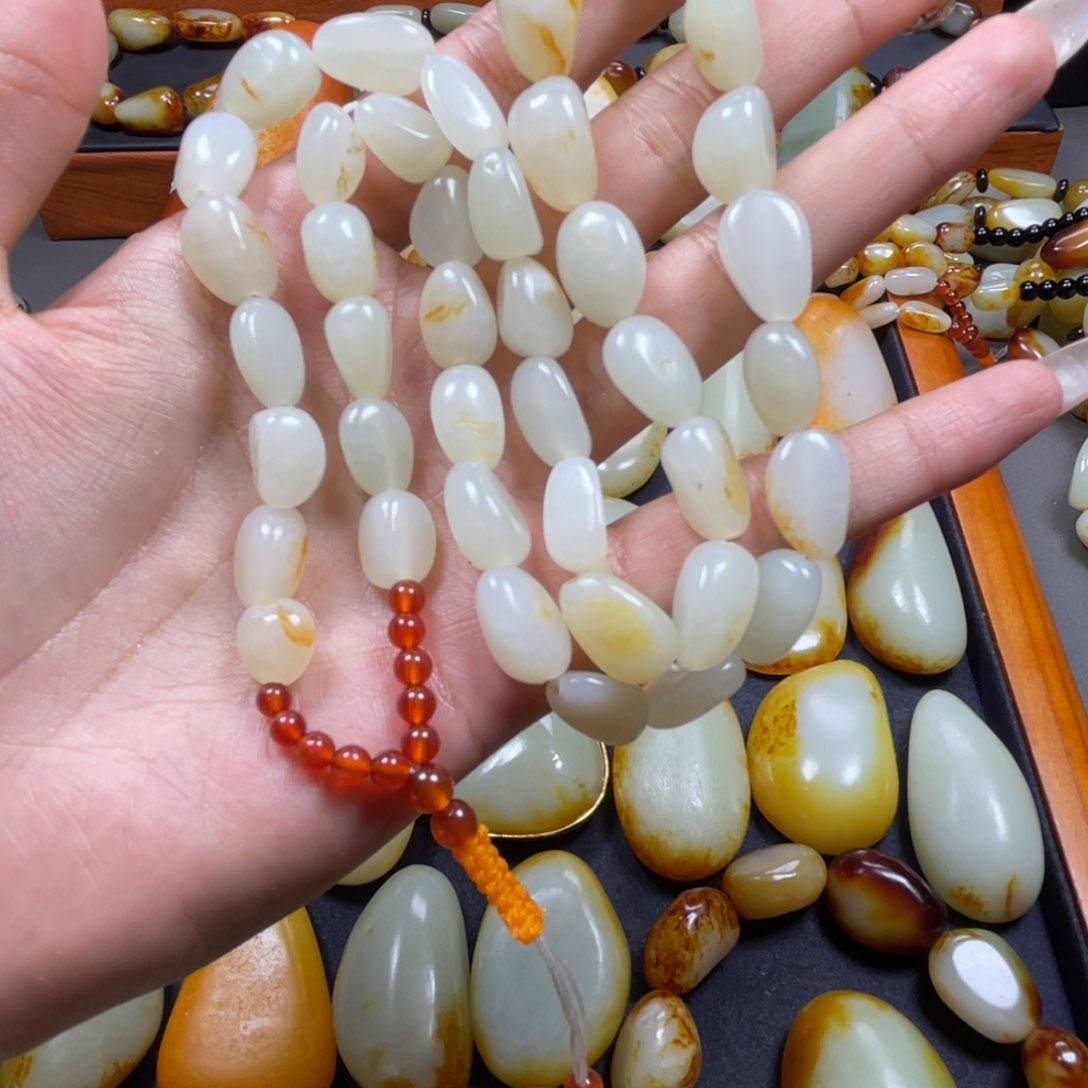 和田玉未镶嵌颈饰星*