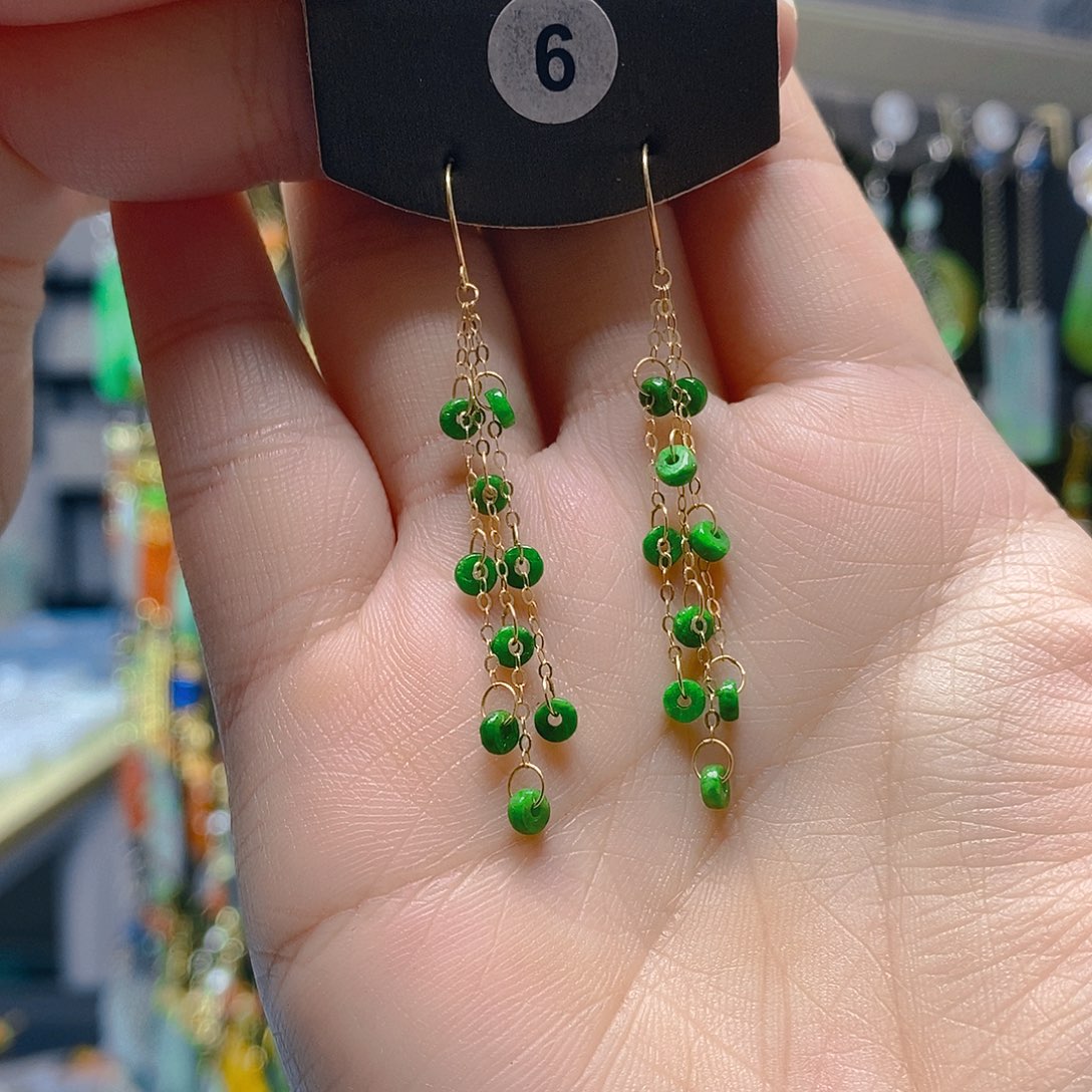 18K金镶嵌翡翠耳饰翡翠