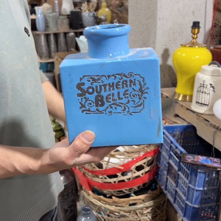 摆件高度18厘米口径5厘米微瑕捡漏磕碰