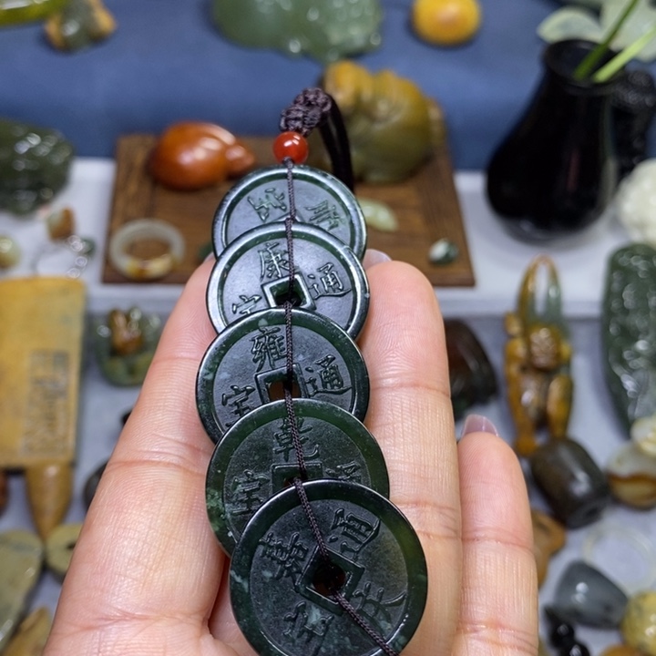 蛇纹石玉未镶嵌岫玉五帝钱