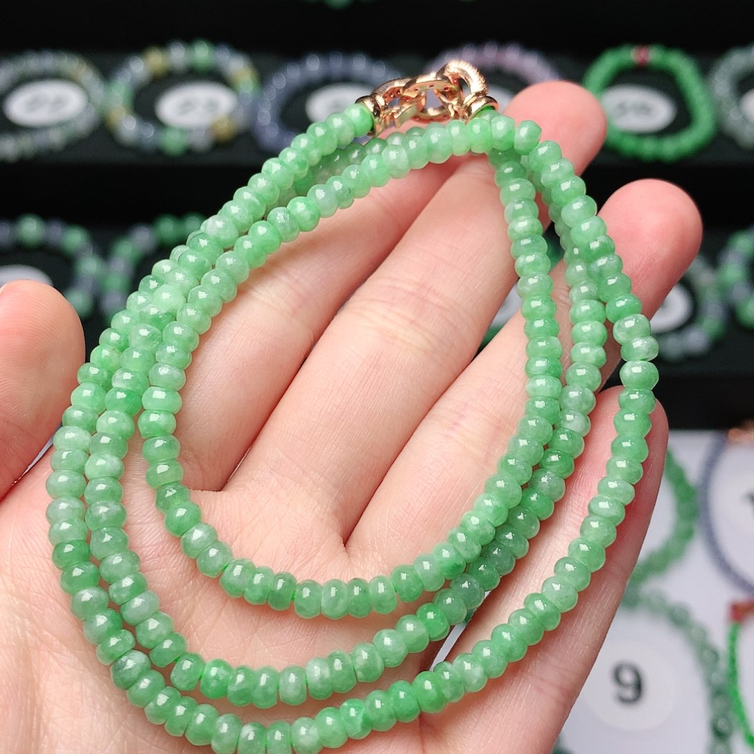 翡翠手链未镶嵌翡翠