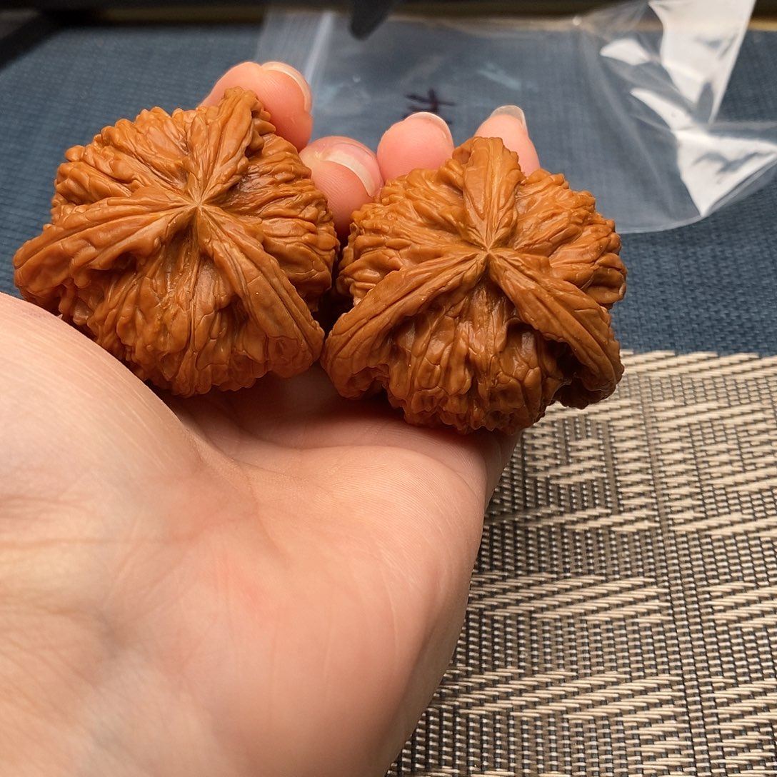 ╭****吊坠文玩核桃三棱