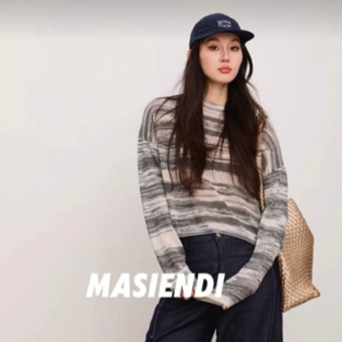 玛丝恩迪早秋轻氧长袖针织慵懒风薄款镂空条纹宽松型