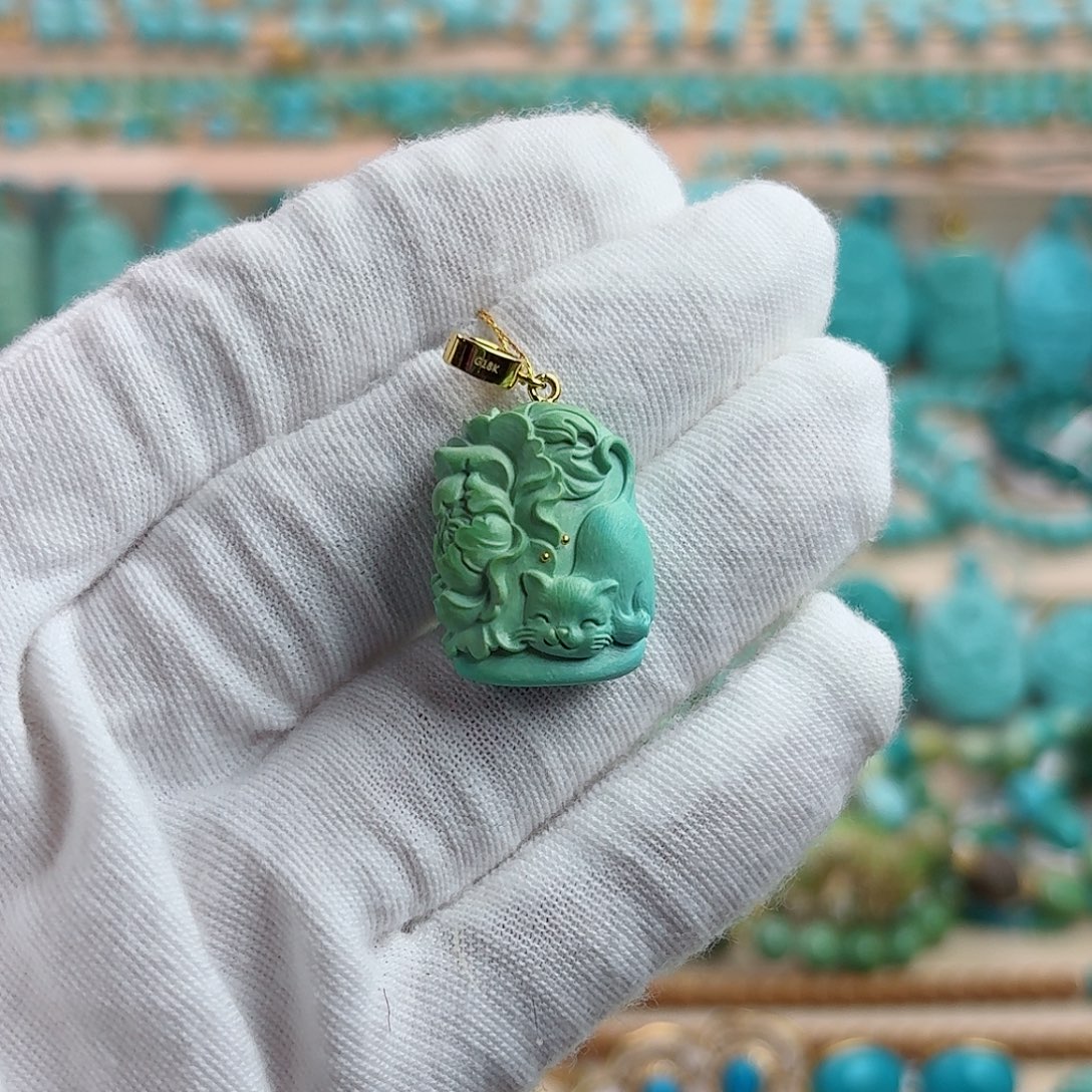 绿松石未镶嵌珠宝奇石