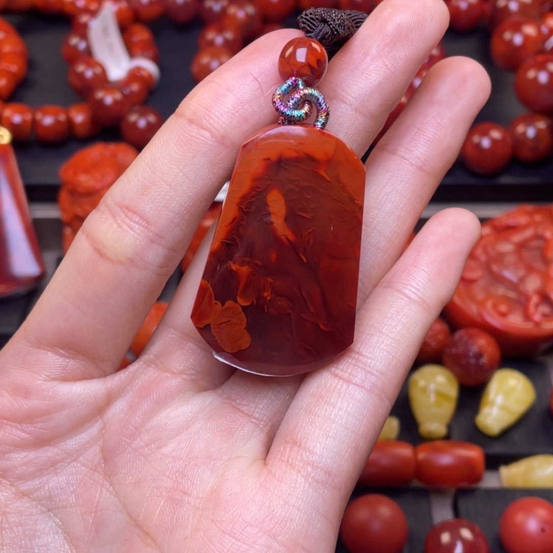 南红玛瑙其它未镶嵌燕*y瓦西牛血红火焰纹无事牌