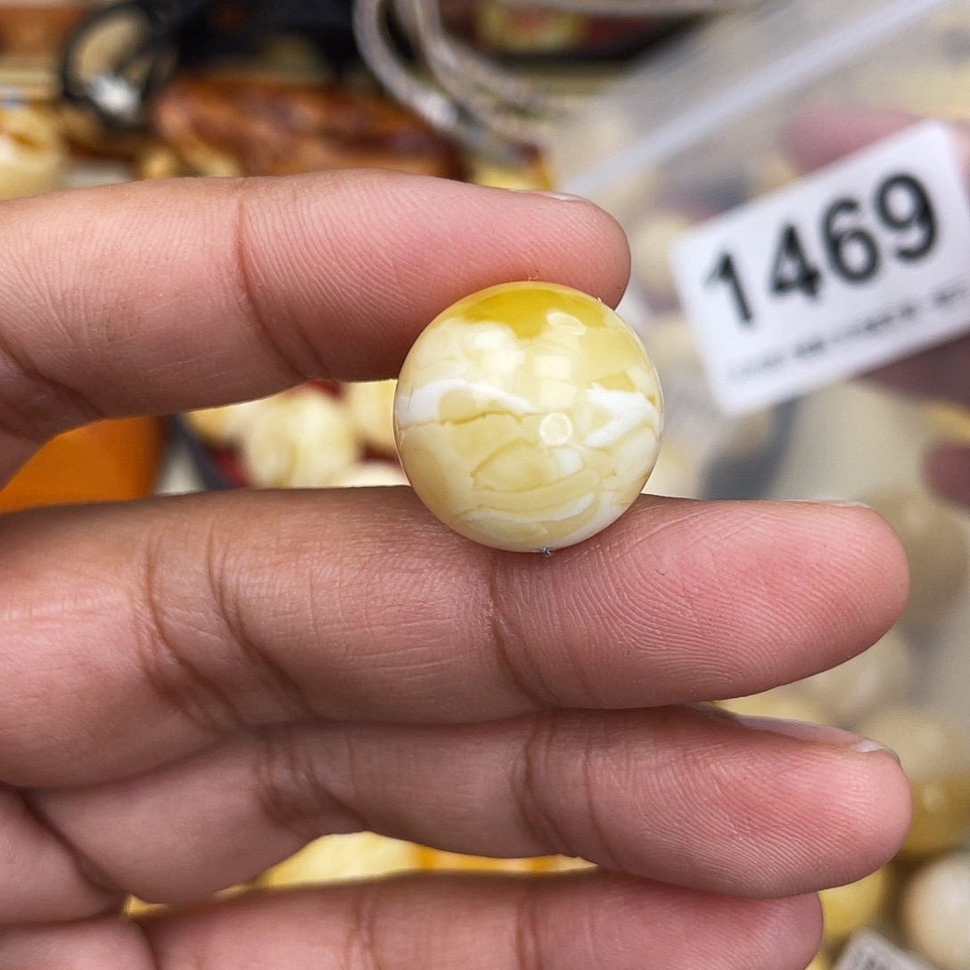 蜜蜡未镶嵌珠宝奇石17.8