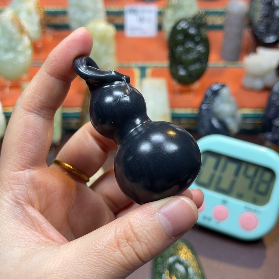 和田玉挂件未镶嵌沧****。