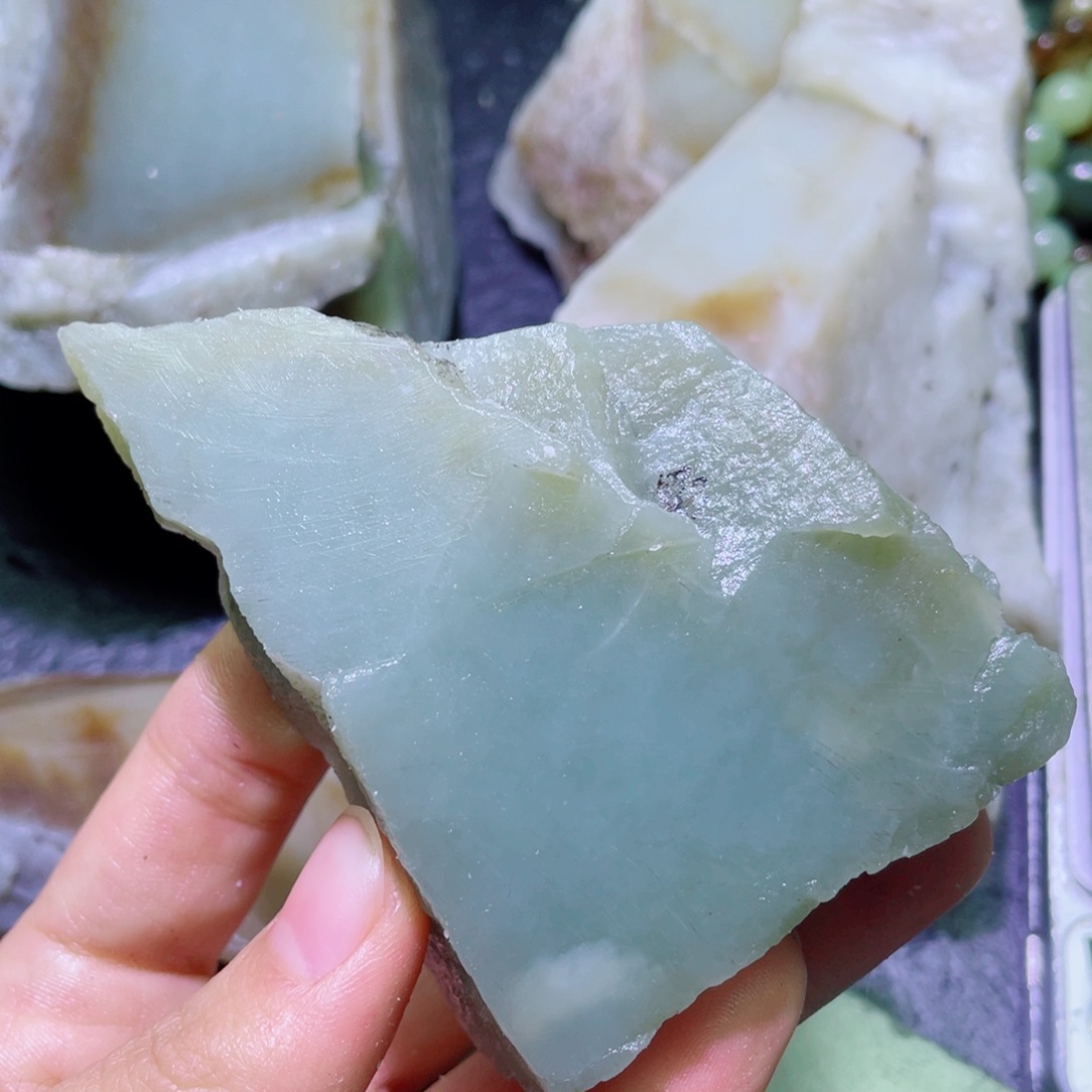 和田玉未镶嵌珠宝半成品