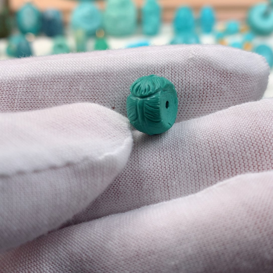 绿松石配饰未镶嵌