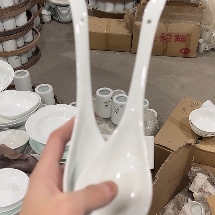 瓷片白色大汤勺两个微瑕包邮