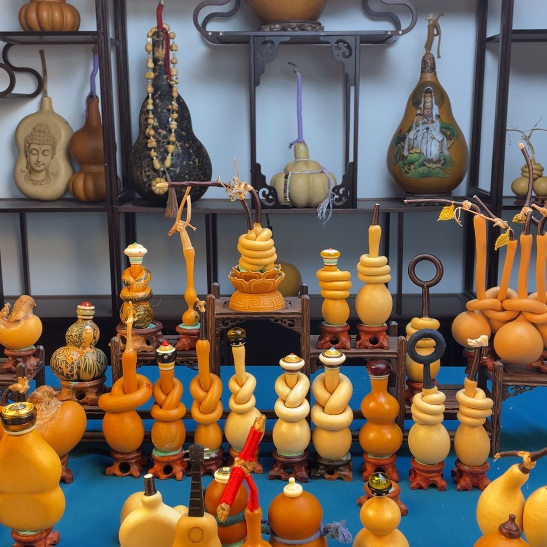 “***”大叶紫檀（黑酸枝木类）