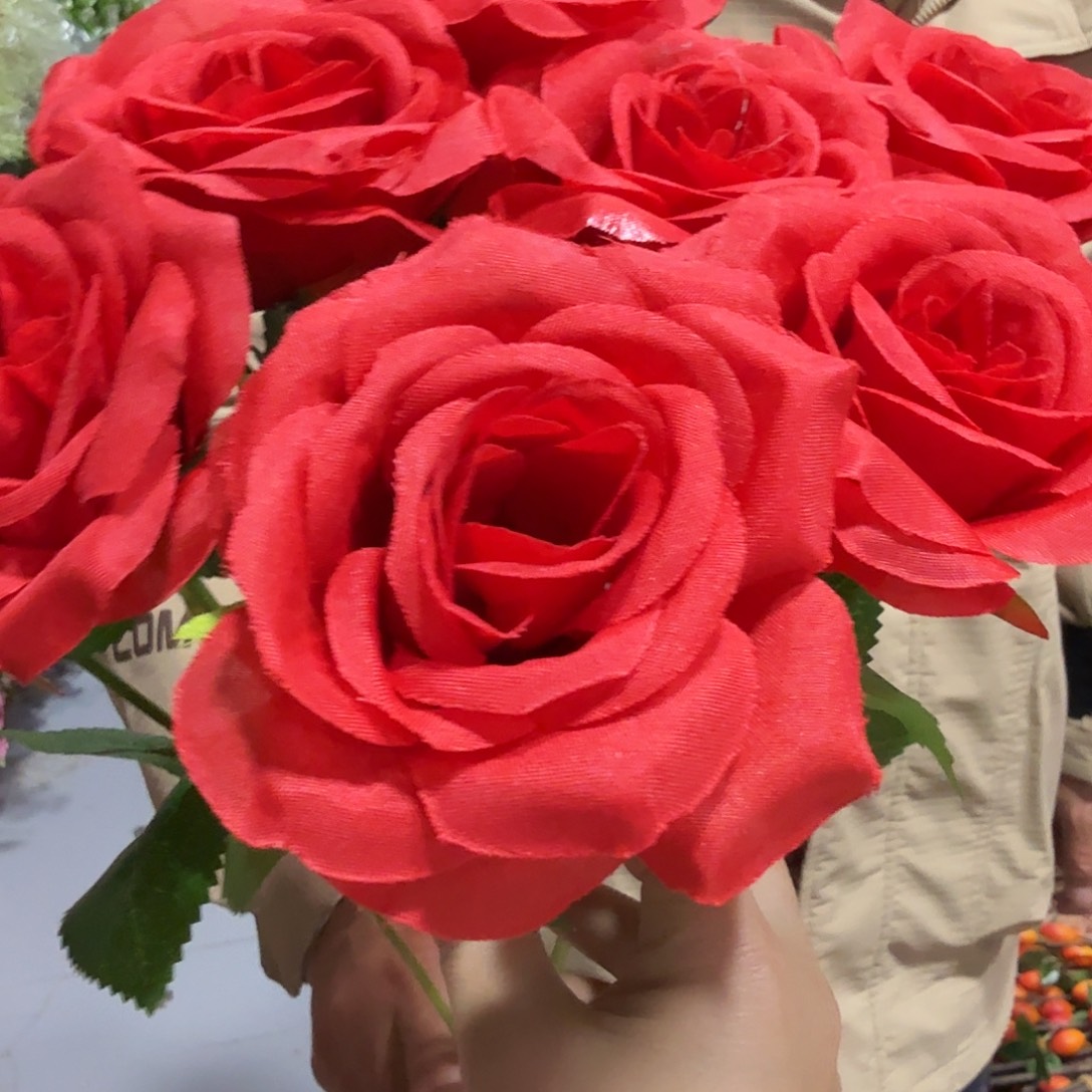 红色单只玫瑰50支装
