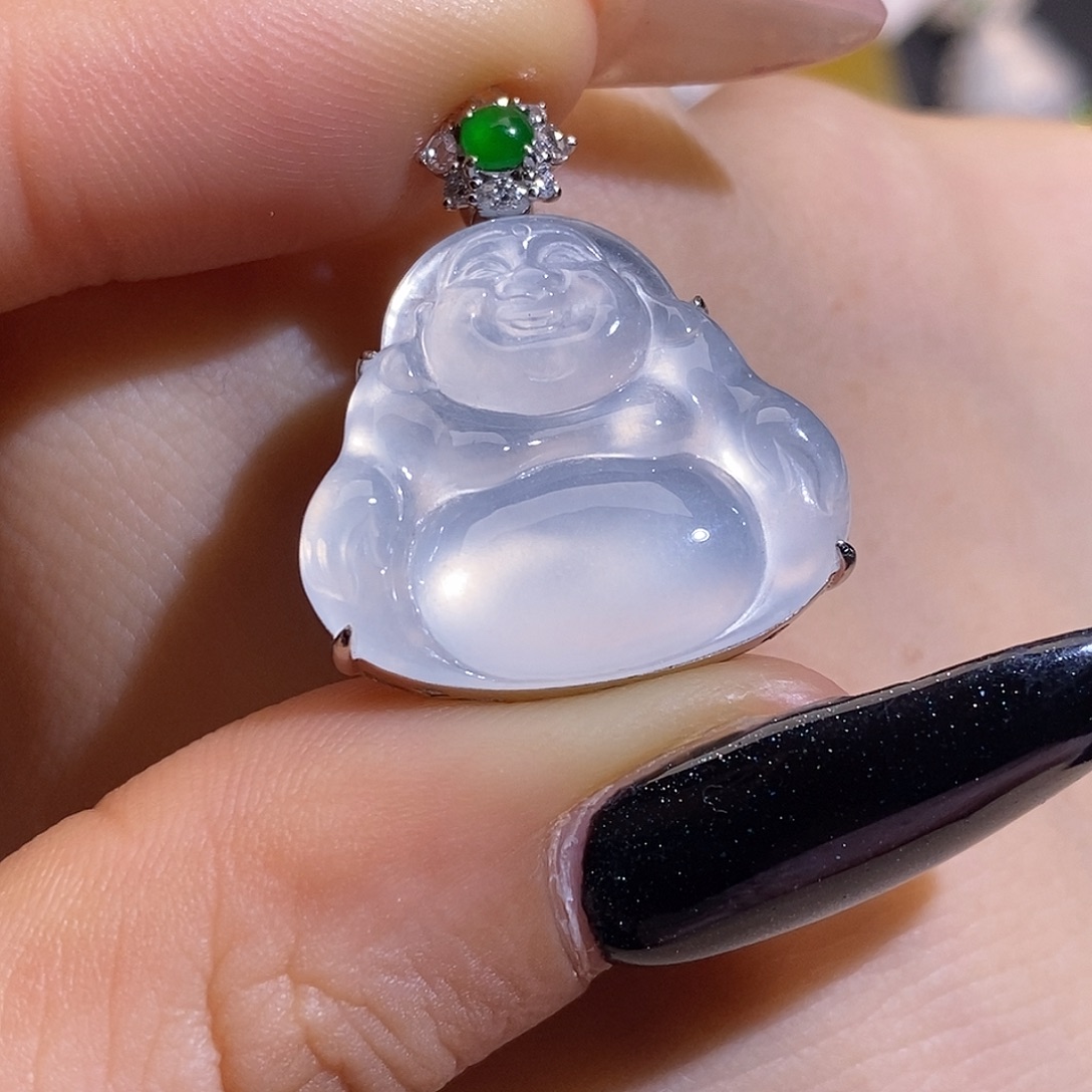 翡翠未镶嵌颈饰佛